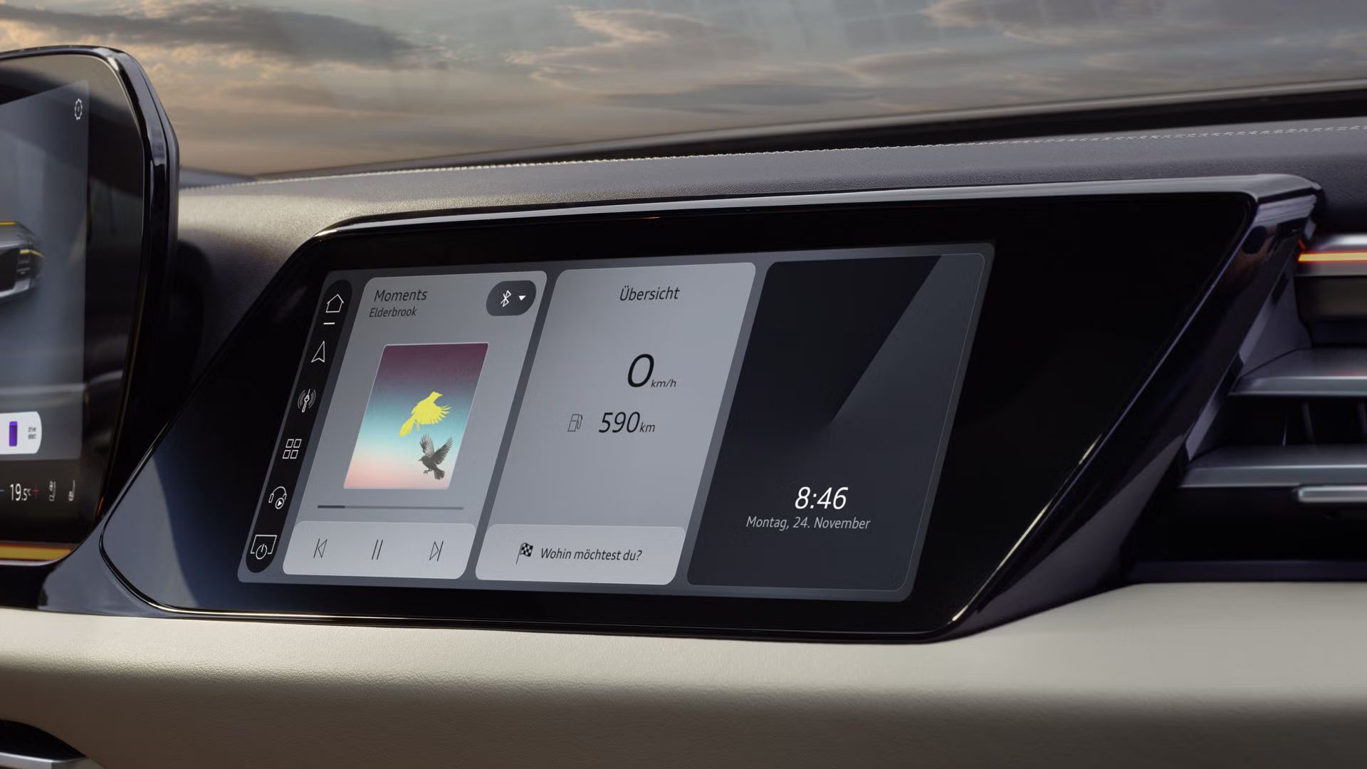 Nahaufnahme des MMI Beifahrerdisplays in der A5 Limousine.